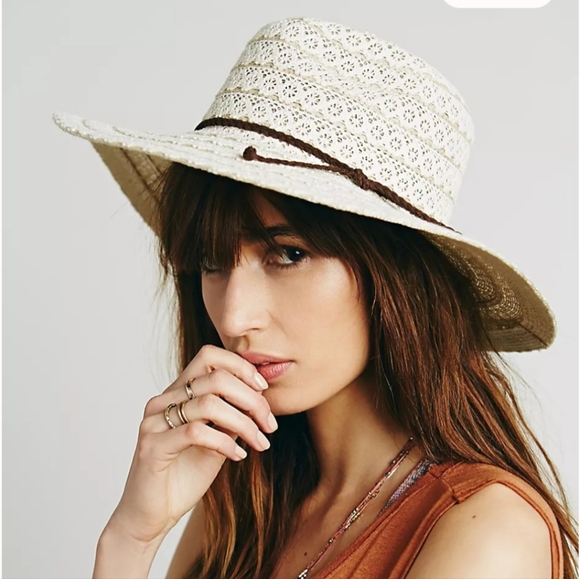 Free People Lace Lovers Black Wide Brim Hat - Picture 4 of 10